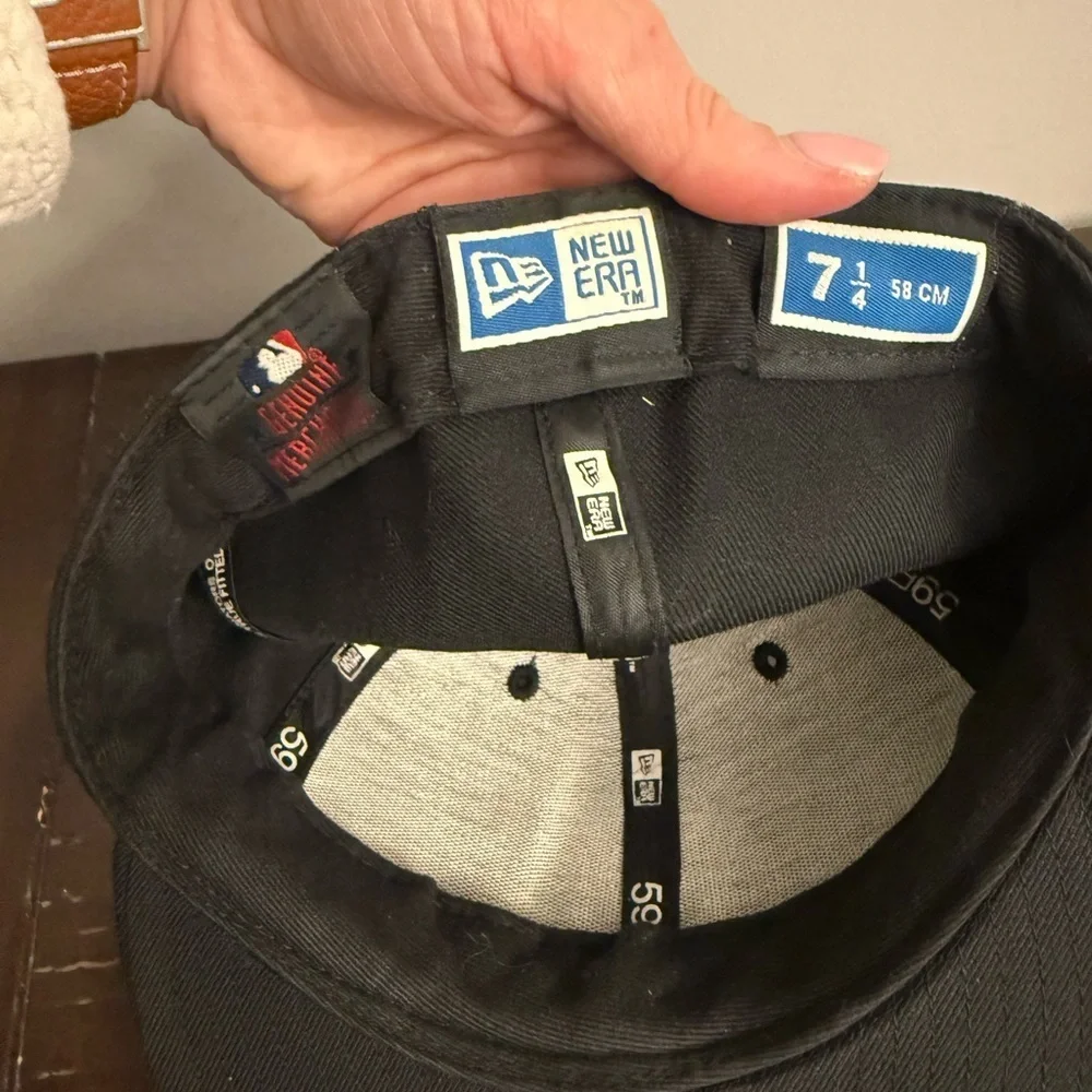 New Era NY Yankees Black Fitted Hat 7 1/4 58cm MLB